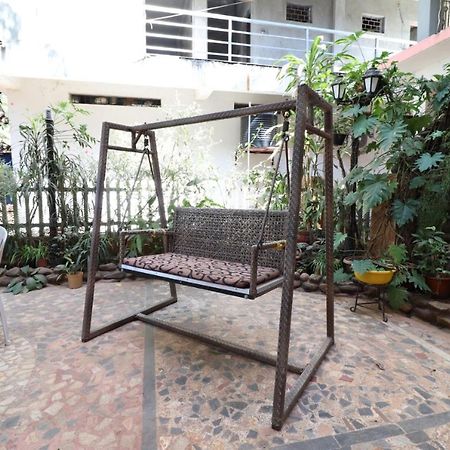 Mama Mids Home Morjim Exterior photo