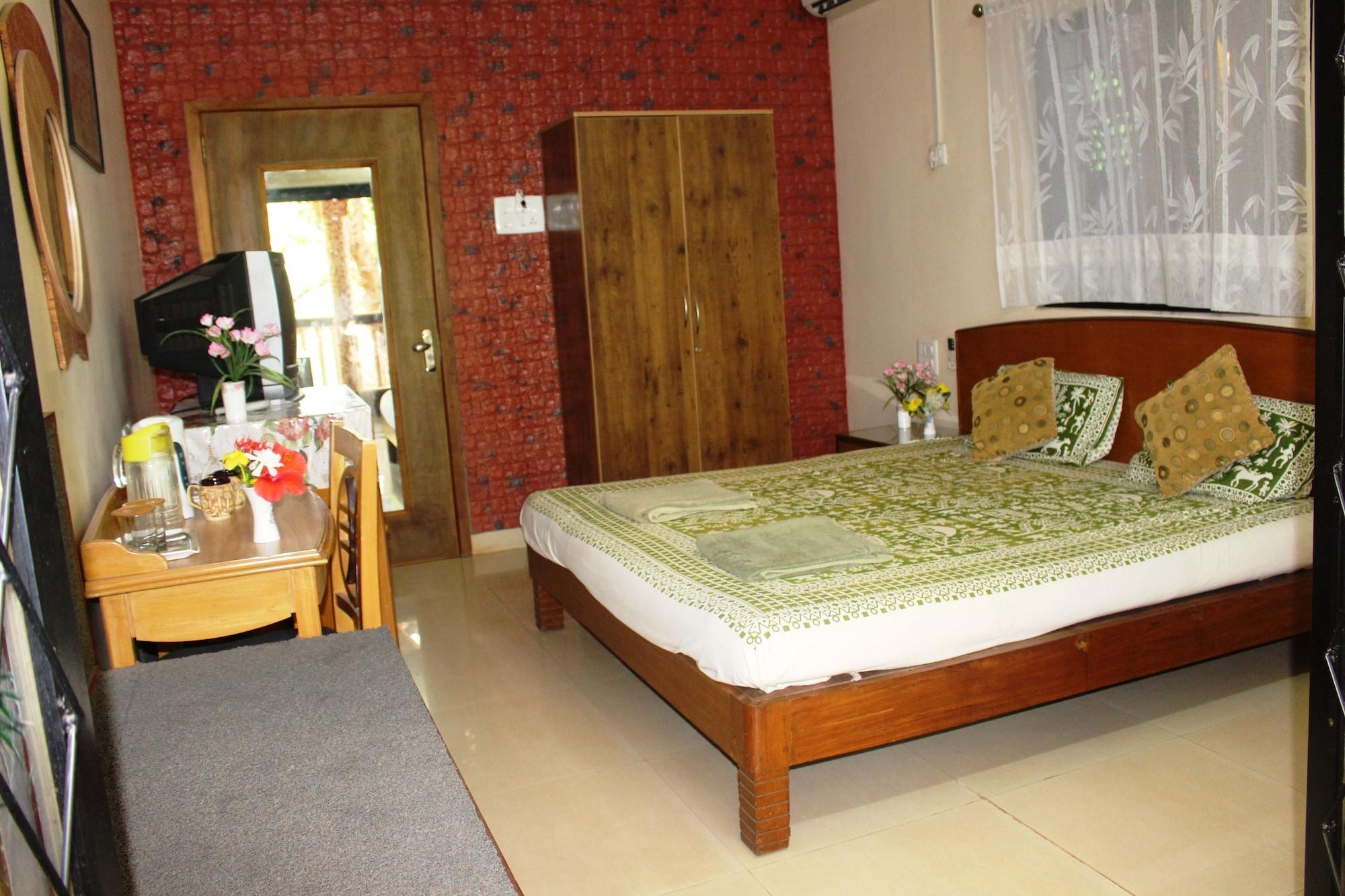 Mama Mids Home Morjim Exterior photo