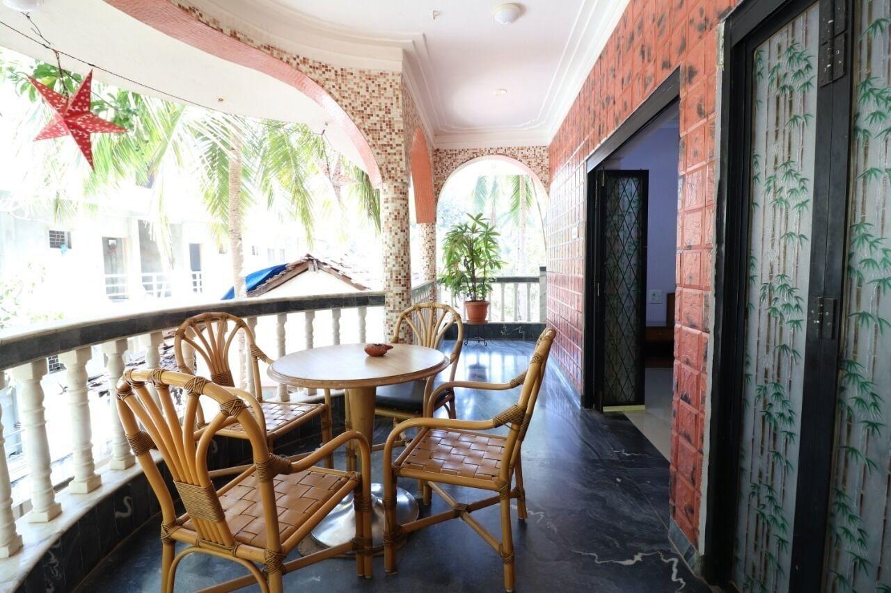 Mama Mids Home Morjim Exterior photo